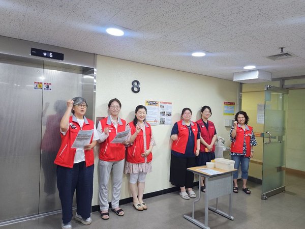 9월9일 국세청콜센터지회  출근전 노동조합홍보활동 진행하였습니다